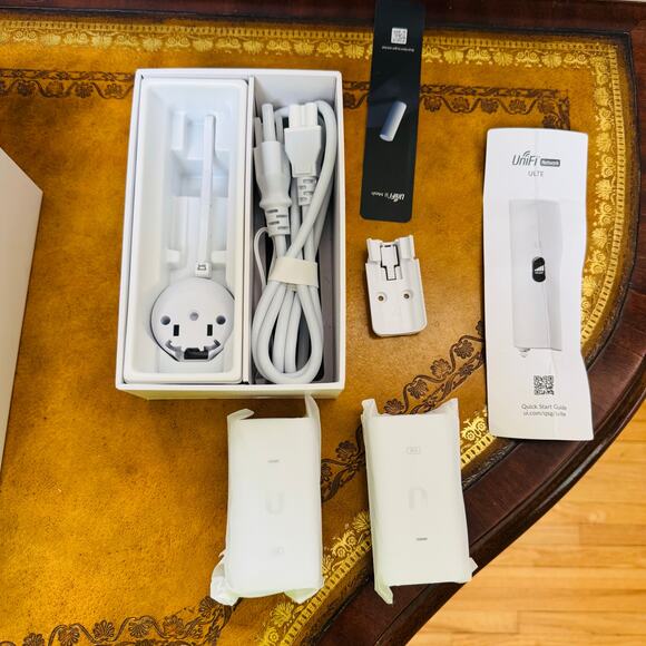 Ubiquiti Networks U6 Wireless Dual-Band Wi-Fi 6 Mesh Access Point PARTS AS IS - Picture 7 of 7